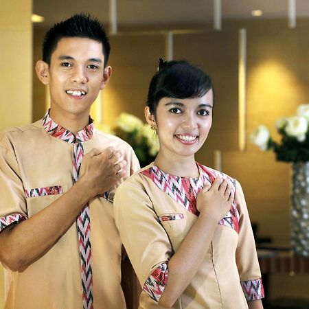 Aston Makassar Hotel & Convention Center Eksteriør bilde