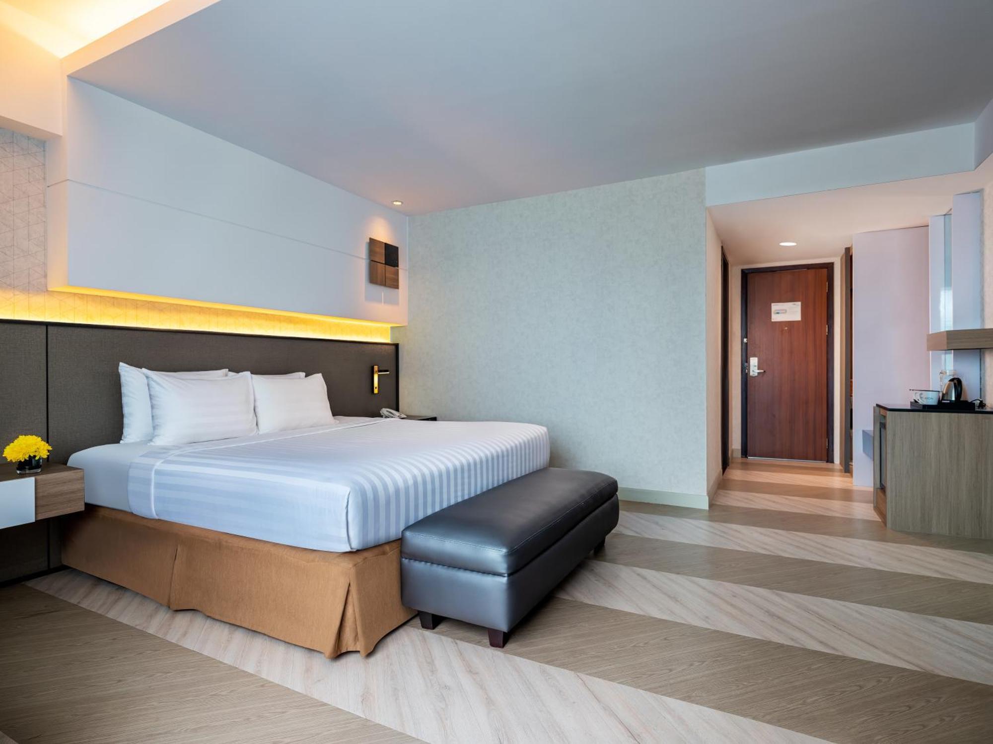 Aston Makassar Hotel & Convention Center Eksteriør bilde