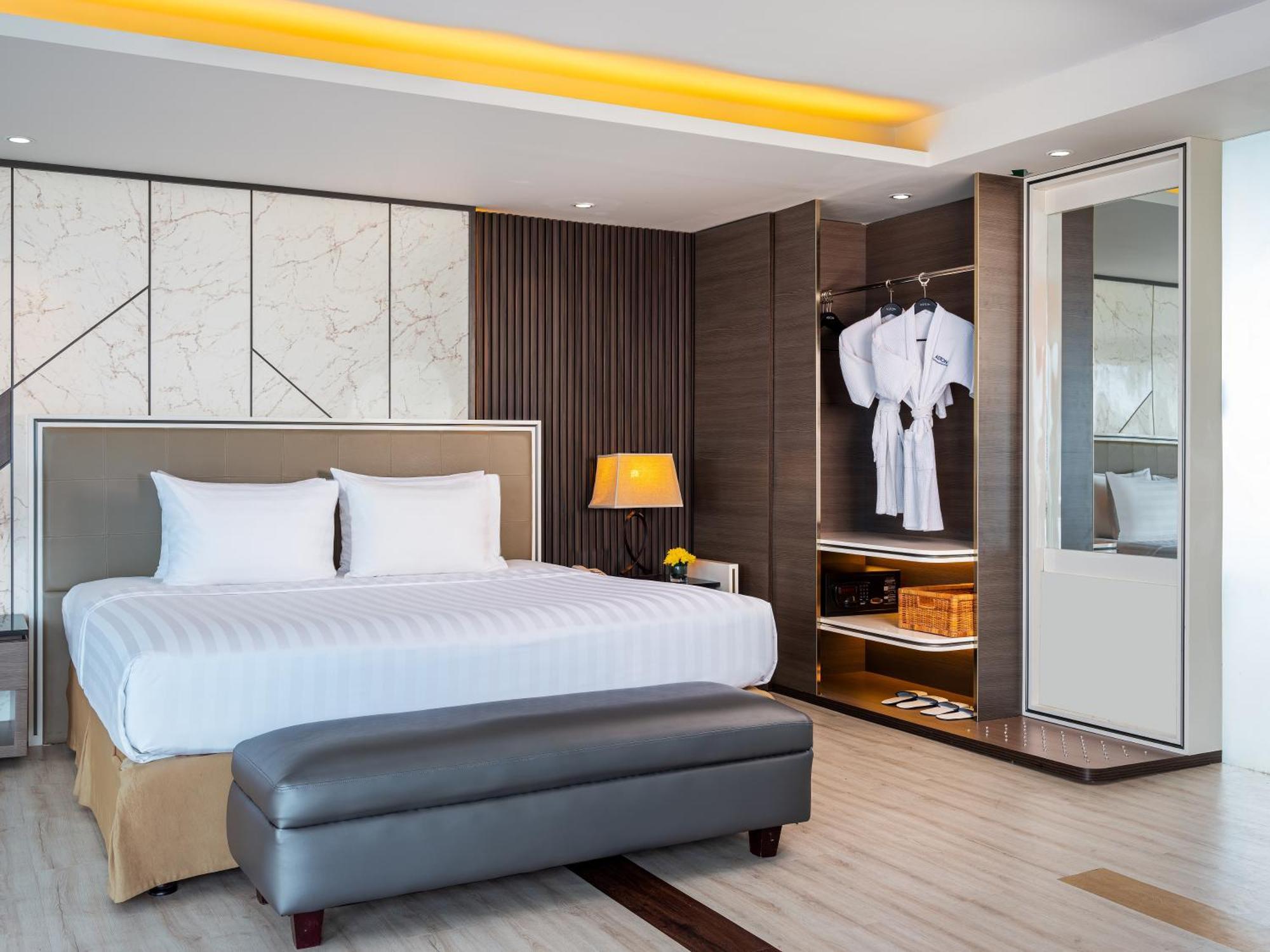 Aston Makassar Hotel & Convention Center Eksteriør bilde