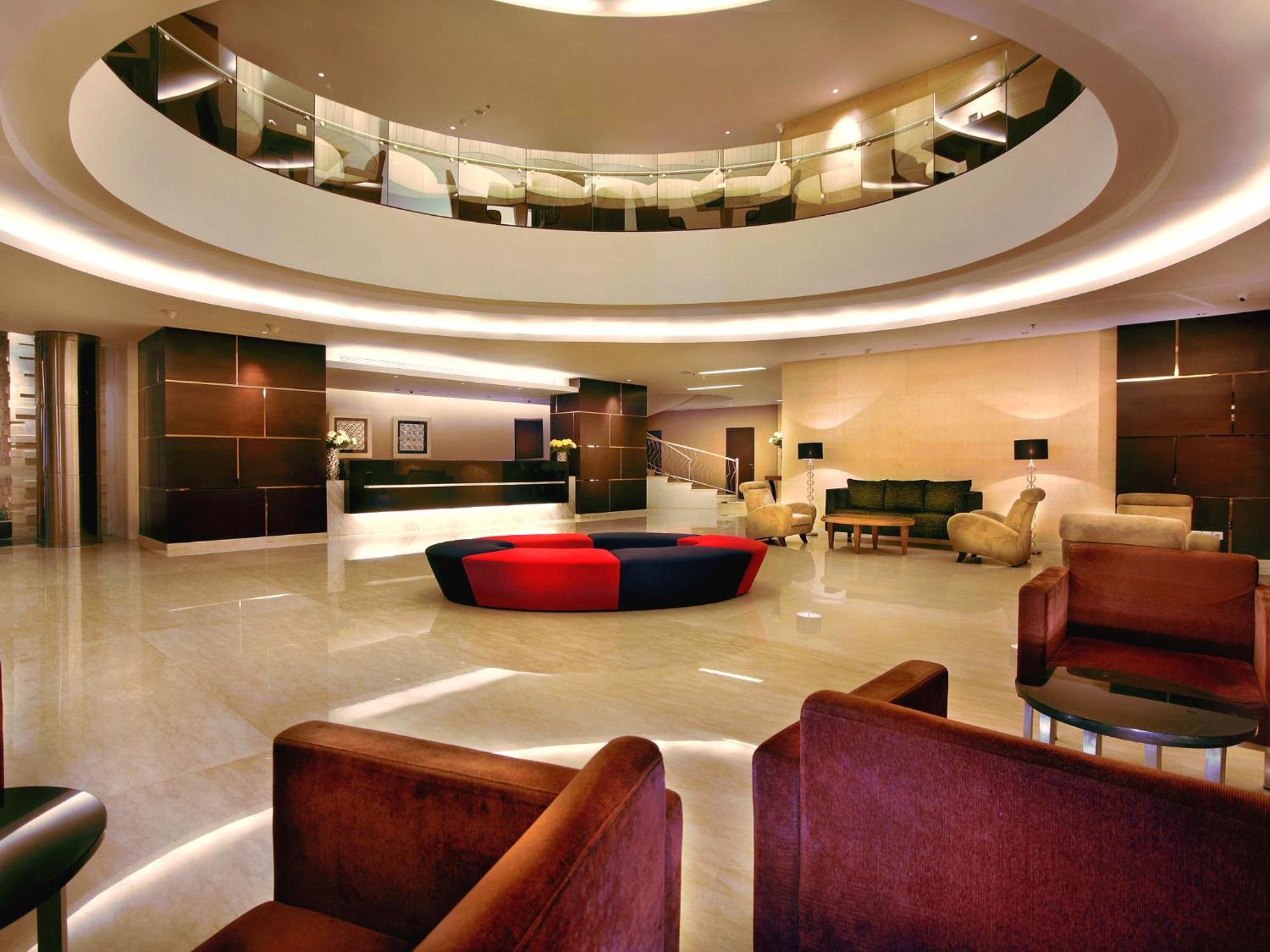 Aston Makassar Hotel & Convention Center Eksteriør bilde