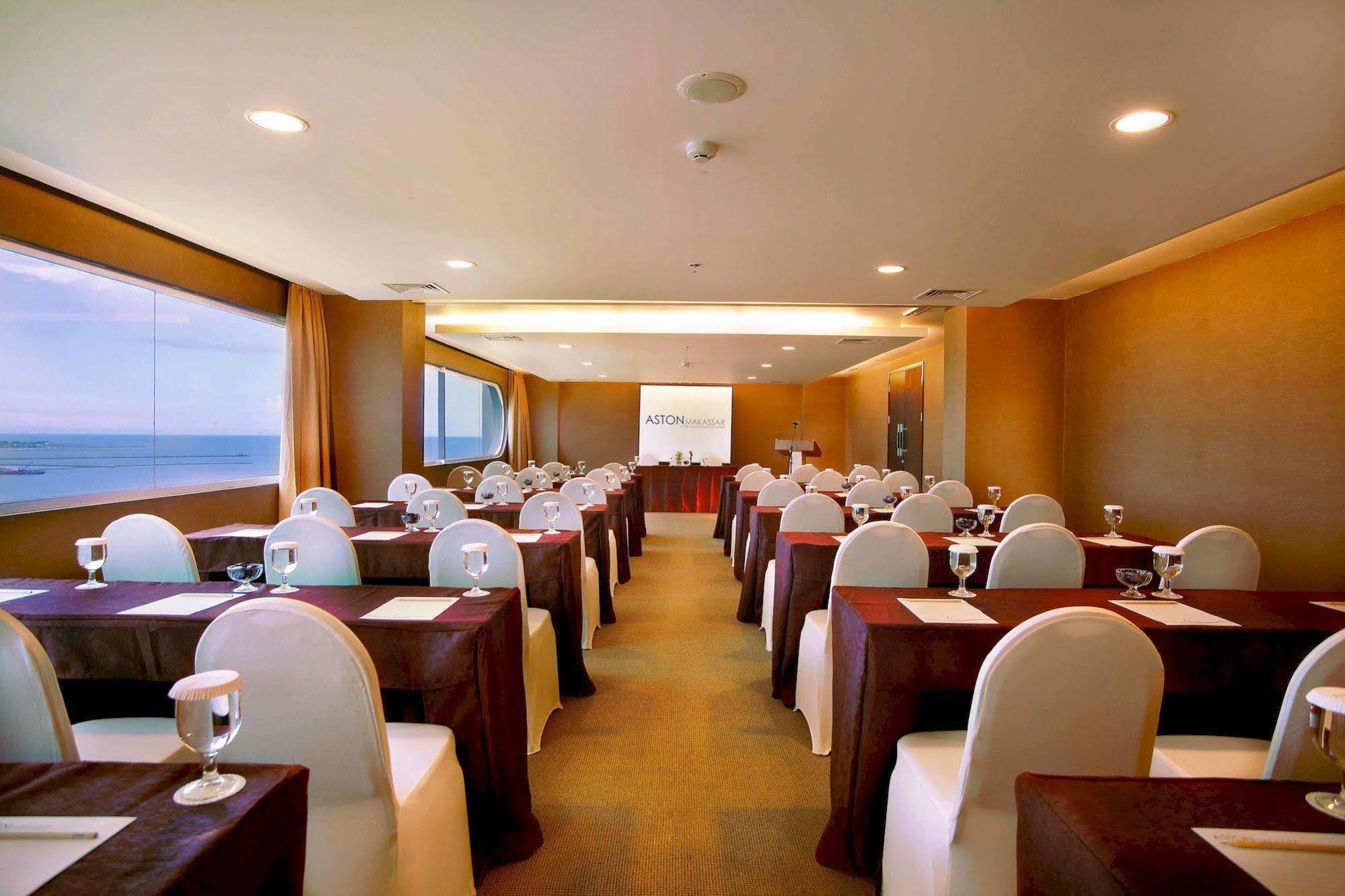 Aston Makassar Hotel & Convention Center Eksteriør bilde